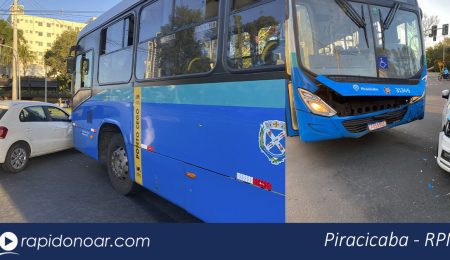 Batida entre ônibus e carro deixa trânsito lento após a Ponte da Vila Rezende, em Piracicaba