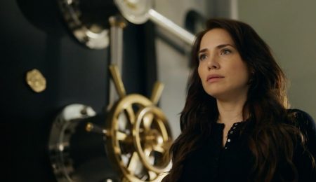 Quem Ama Cuida: Adriana socorre César e mente a Pedro sobre as joias – PIRANOT