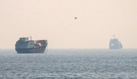 Omã adia reunião sobre Ormuz e mantém pressão sobre rotas de petróleo – PIRANOT