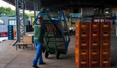 Governo de SP oferece crédito de até R$ 500 mil após incêndio na Ceagesp